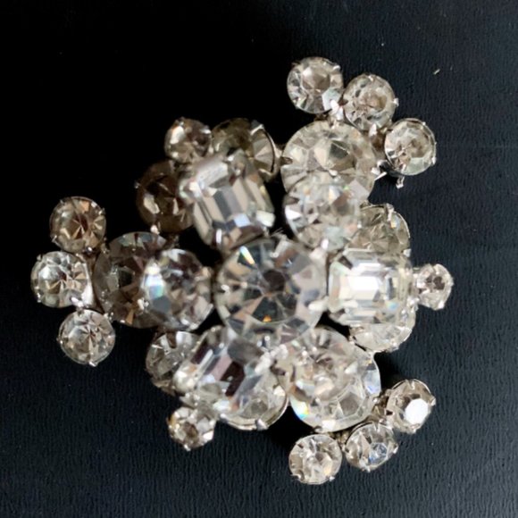 Vintage Rhinestone Brooch - Picture 3 of 8
